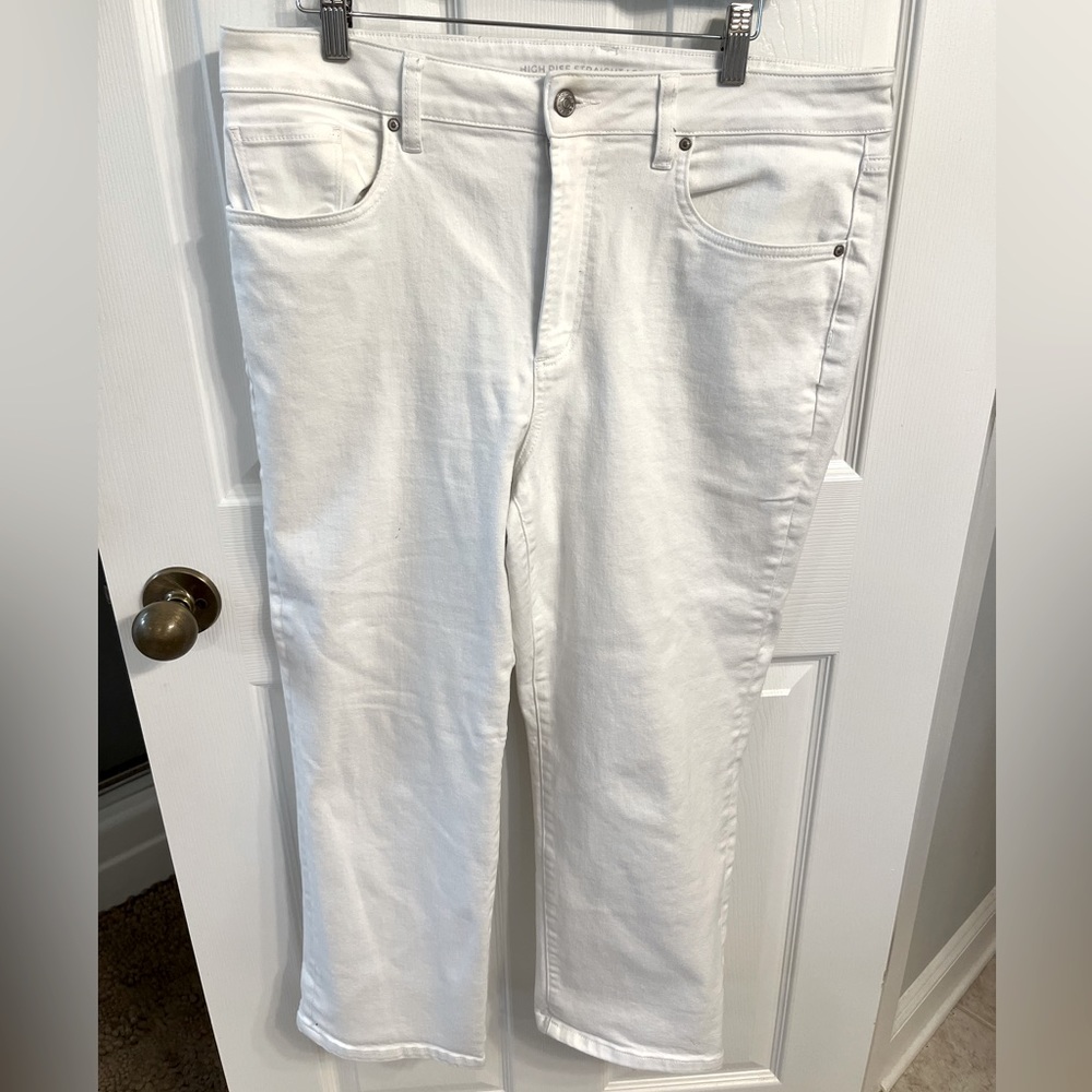 Chico’s white high rise straight jeans in white